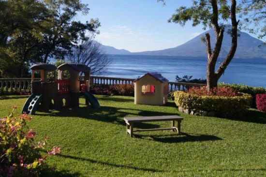 Sky View Atitlan Lake Suites - Free Breakfast Supplies Panajachel Exterior photo