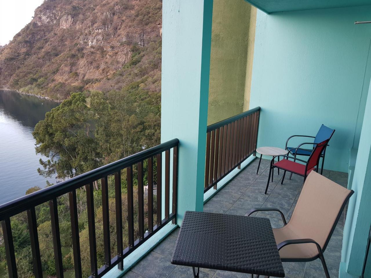 Sky View Atitlan Lake Suites - Free Breakfast Supplies Panajachel Exterior photo